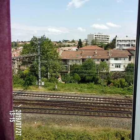 Une Halte Sur Valence *
